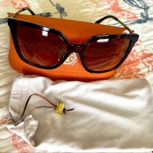 Tory burch sunglasses